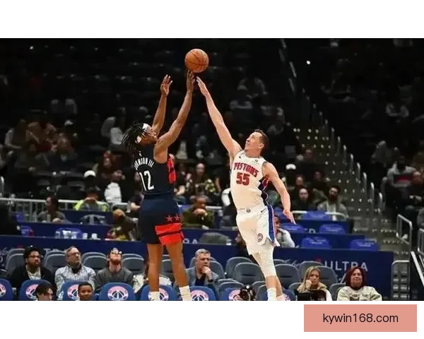 活塞时隔19年再夺东部第一 杜伦贡献16分7篮板乔治砍下20分